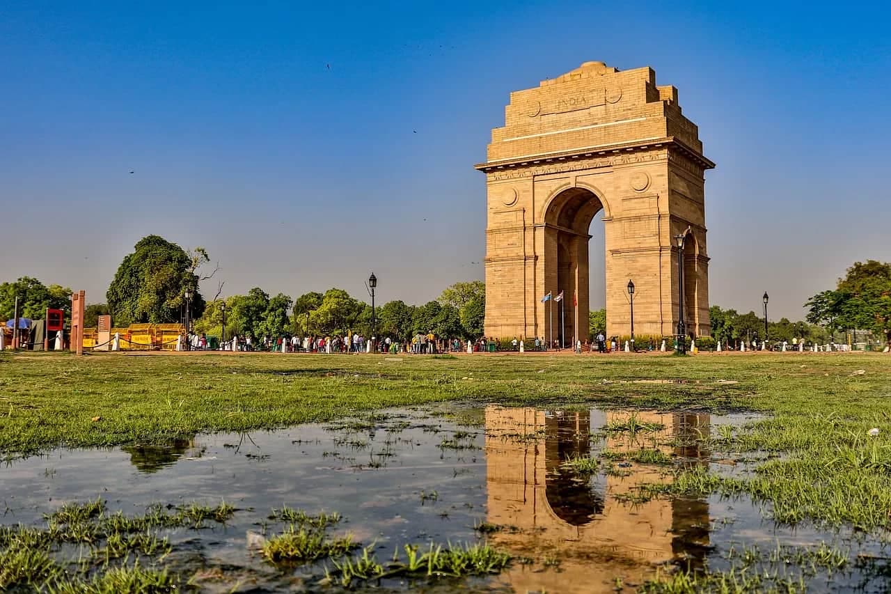 The Ultimate Monsoon Food Guide Every Person From Delhi Would Swear By