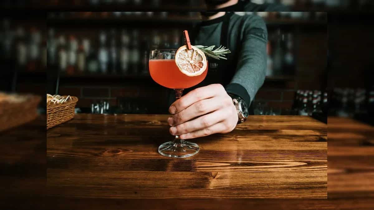 Hurricane: The Bright Cocktail That Made Rum Fashionable