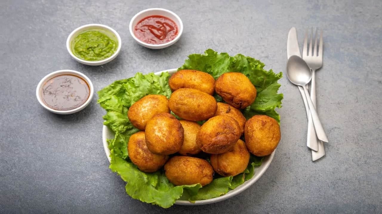 5 Pakora Places in Pune You Must Drop by And Enjoy The Monsoon