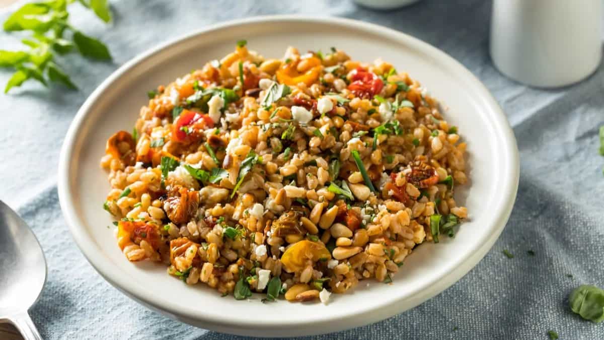 Curries Broken Wheat Salad: Healthy Bowl For The Diet-Conscious