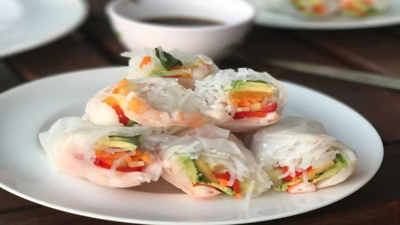 Vietnamese Spring Rolls: How To Make This Delicate And Colourful Dish?