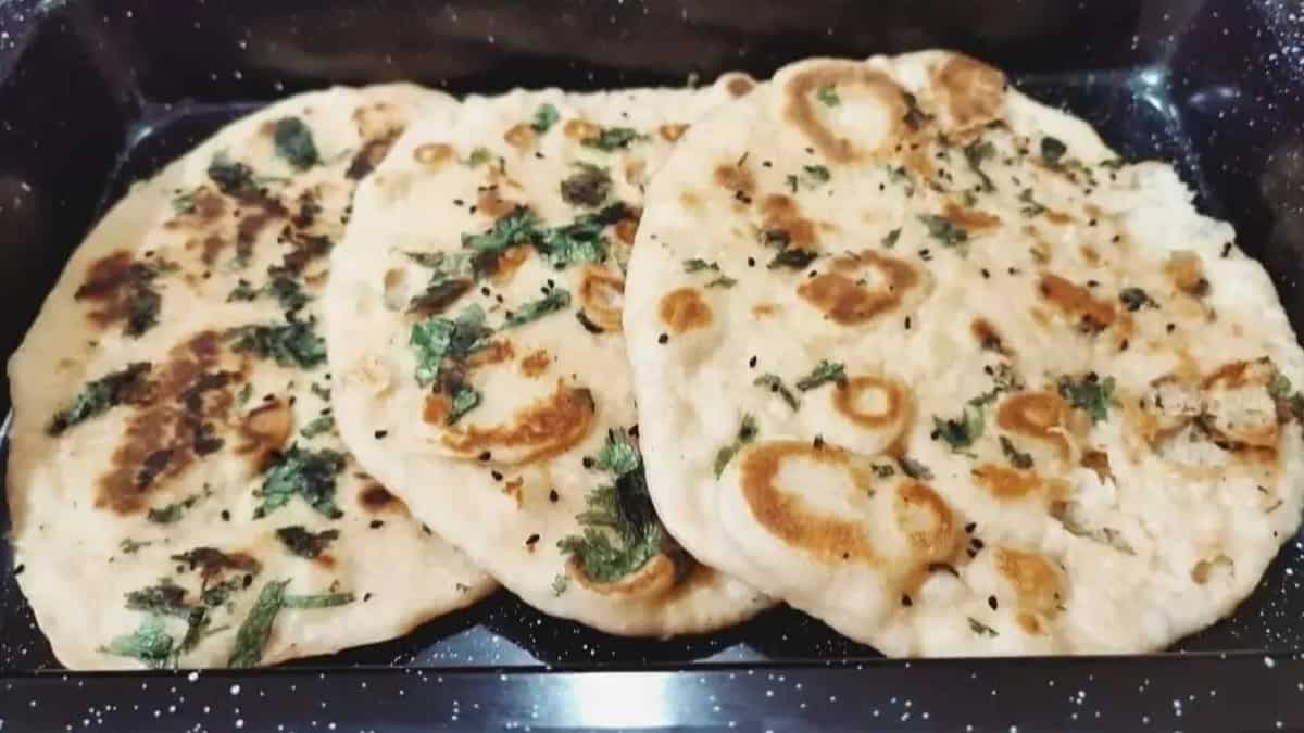 How To Make Kulcha At Home: Ace It With 3 Easy Tricks