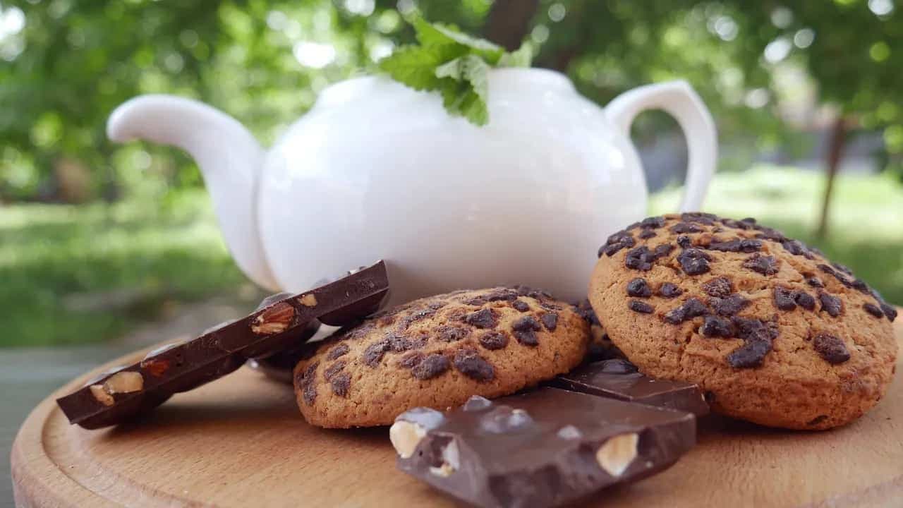 Are You A Rookie? Bake These 5 Under 30 Minute-Cookies For Your Weekend Binge