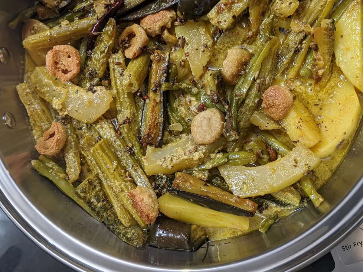 These Exotic Bengali Vegetarian Dishes Will Make You Forget Fish