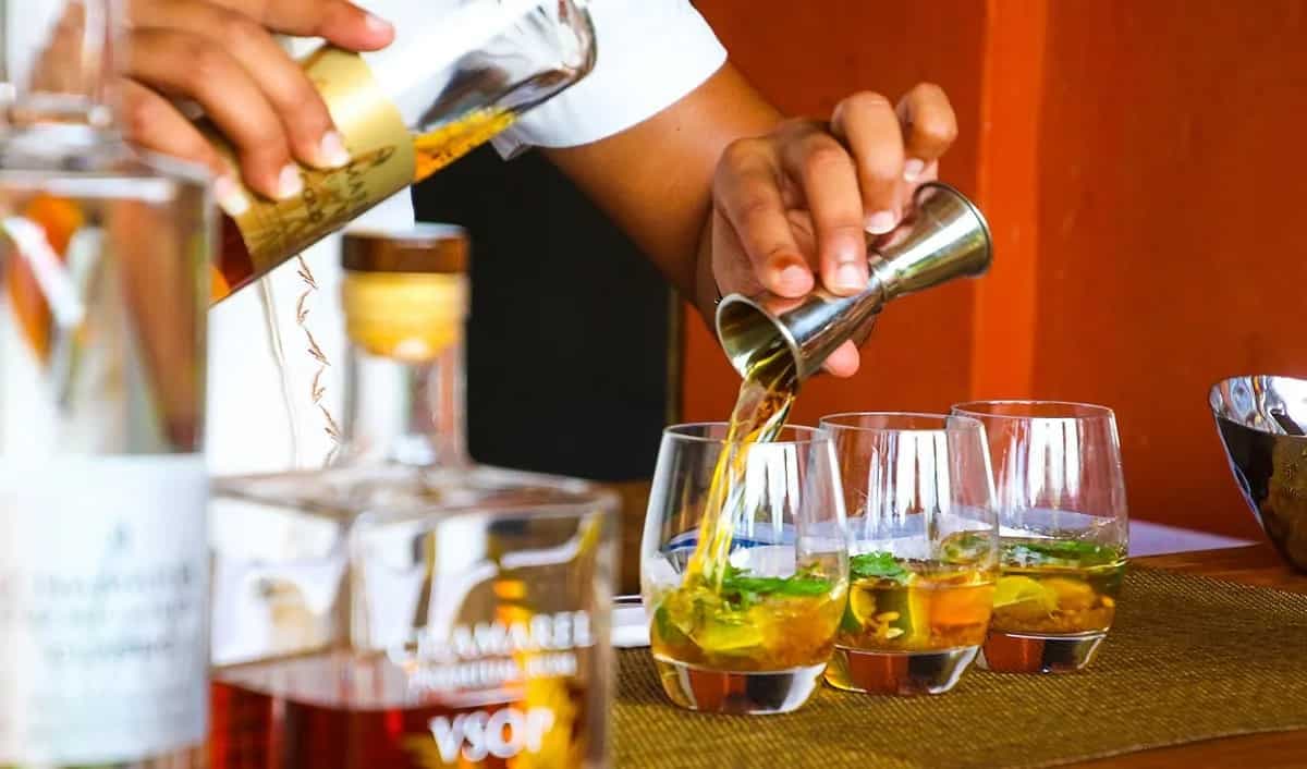 5 Ready-To-Drink Alcoholic Beverages To Try This Festive Season