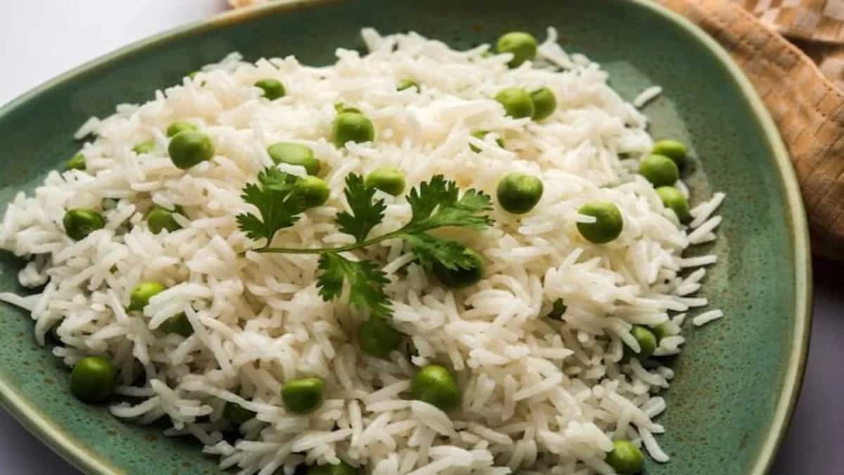 Are You In A Rush? Try Making This Quick Pulao In A Kettle 