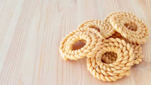 Diwali 2024: 8 Easy Classic South Indian Murukku Varieties