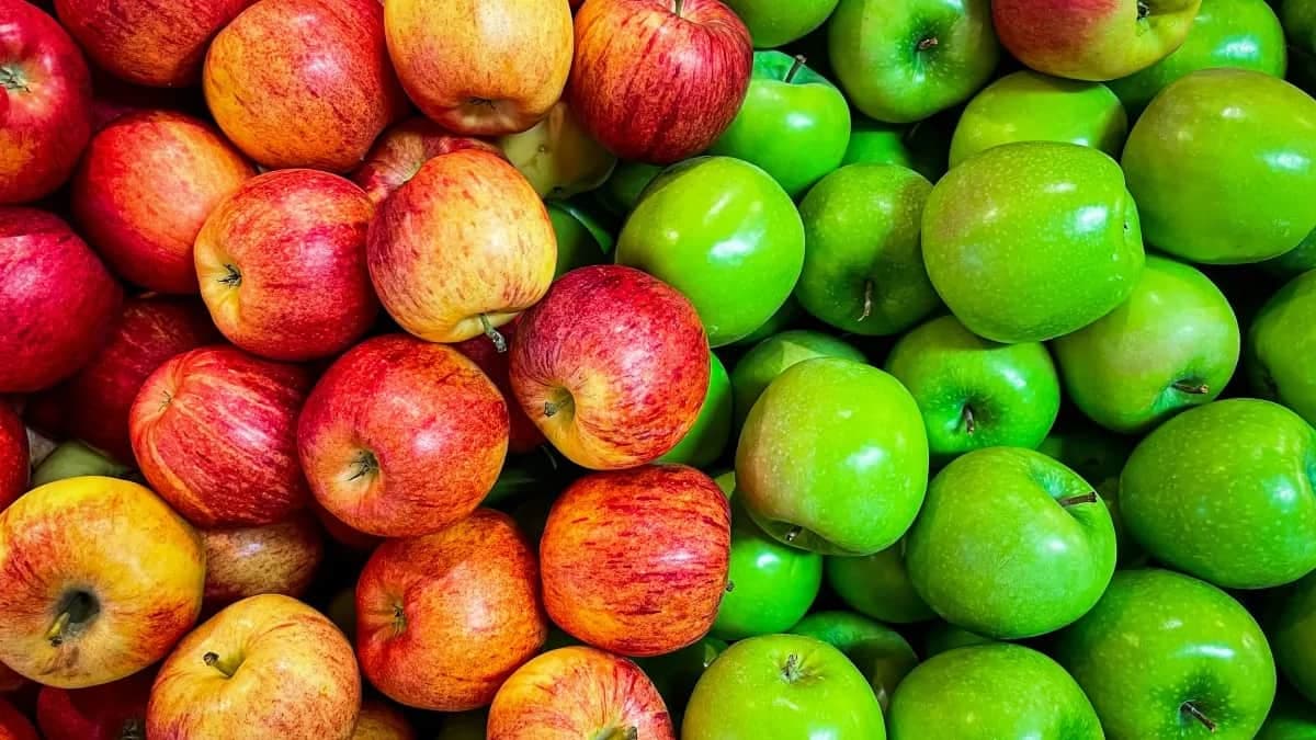  8 Ways To Add Apples To Your Breakfast