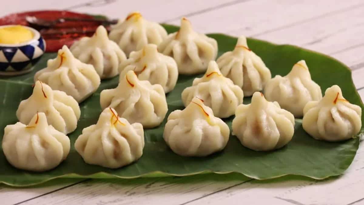 How To Make Ukadiche Modak With Rice Flour At Home