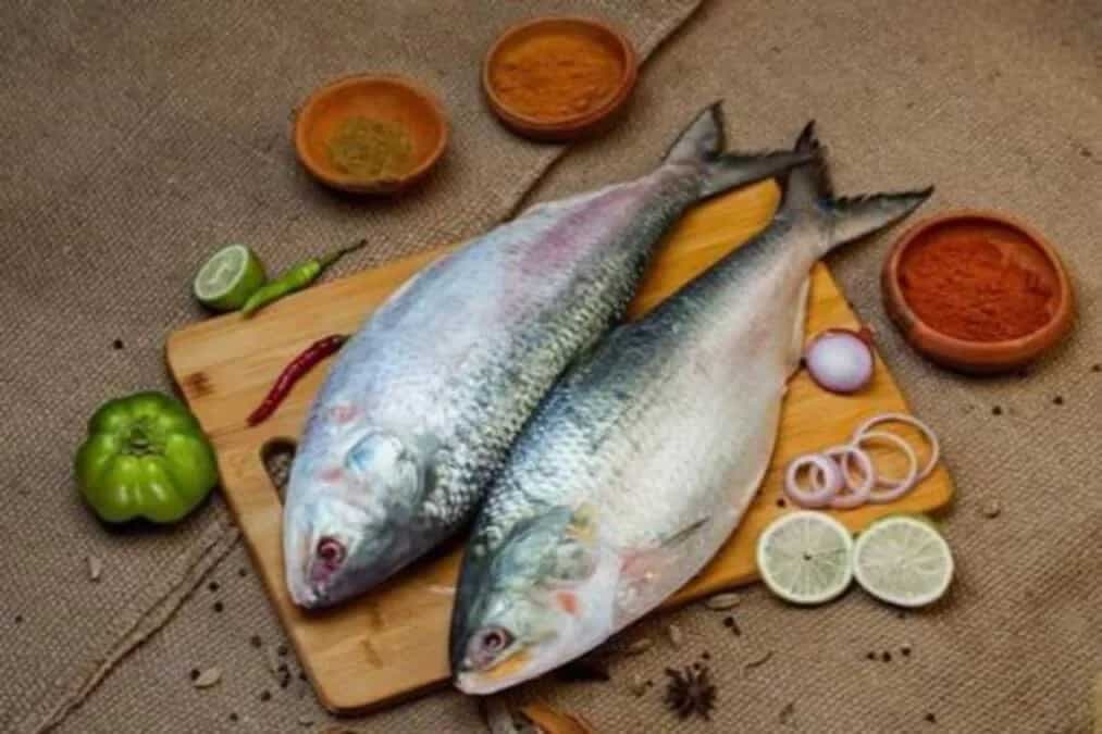 Make These 7 Delicious Bengali Fish Snacks And Starter At Home