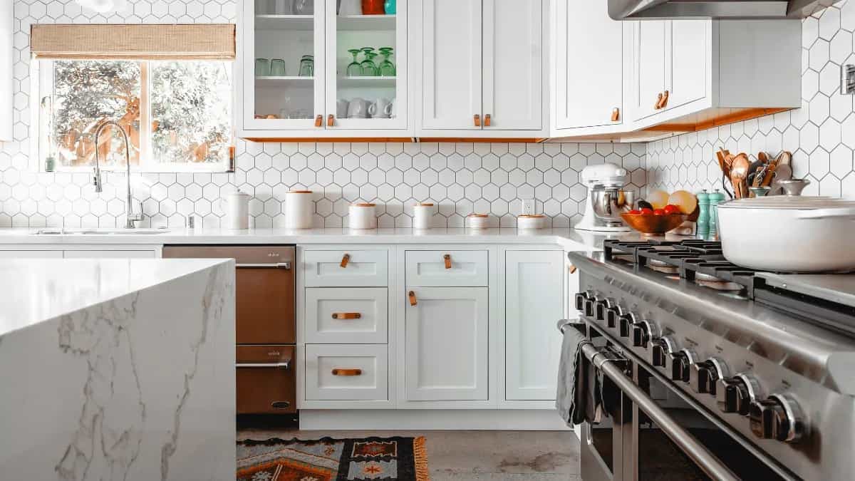 A Beginner’s Guide To Basic Kitchen Must-Haves