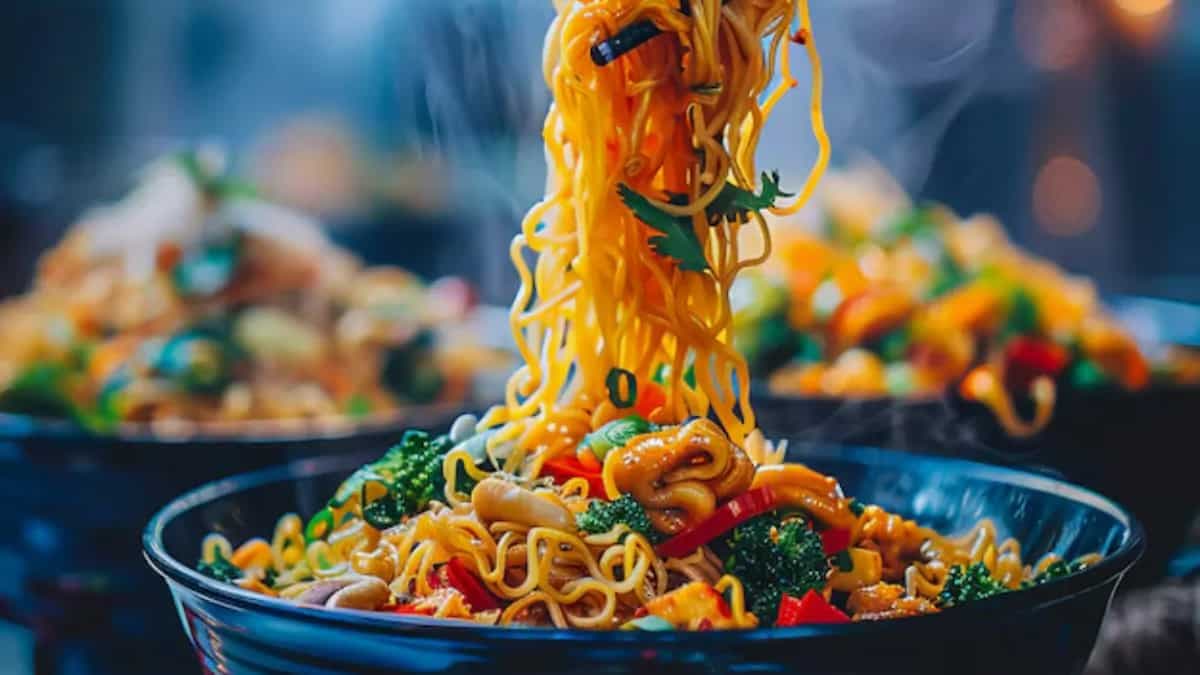 10 Creative Ways to Prepare Instant Noodles