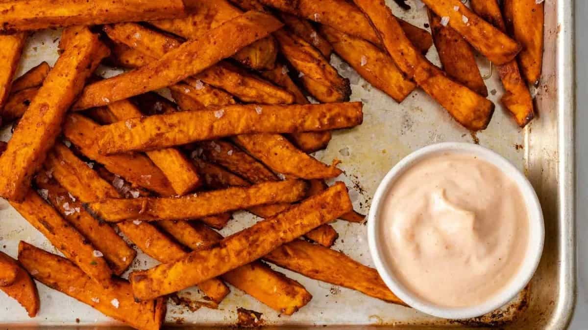 8 Healthy Indian Snacks To Satiate Your Late-Night Cravings