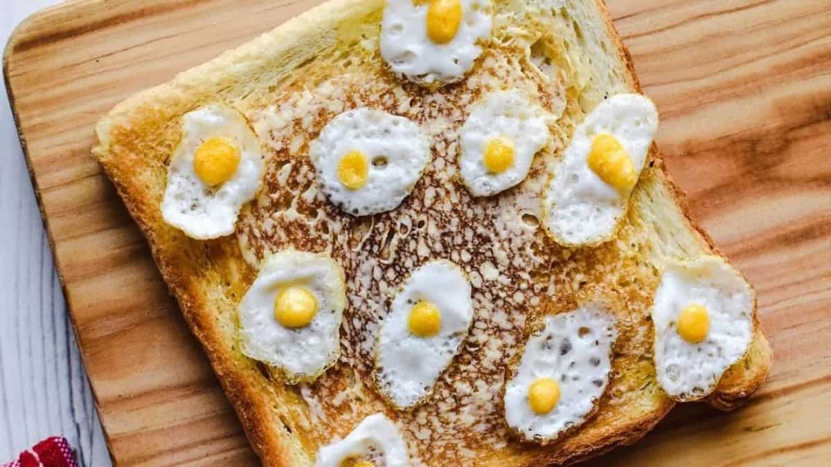 Make Breakfast Fun For Kids With These Mini Fried Eggs
