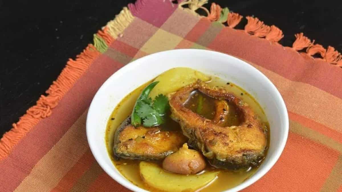 Machher Jhol To Chitol Muitha: Best Bengali Fish Recipes To Try