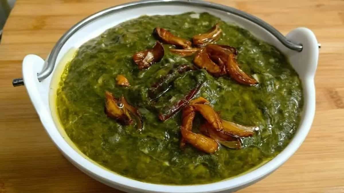 From Saag To Raita: 5 Indian Foods That Are Low In Sugar