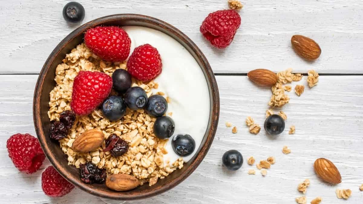 Make These Breakfast Recipes Healthier With Almond Milk