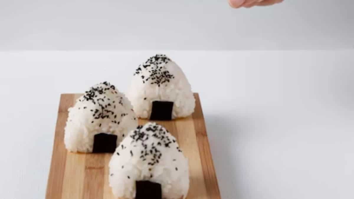 Different Types Of Japanese Onigiri Fillings To Try