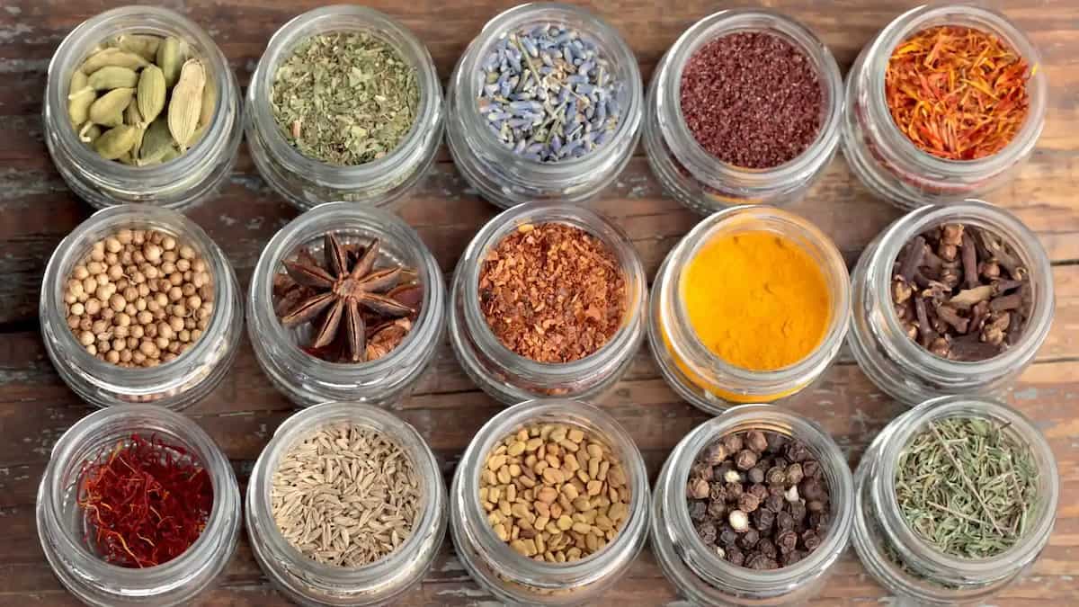 5 Mistakes You Should Avoid While Storing Spices