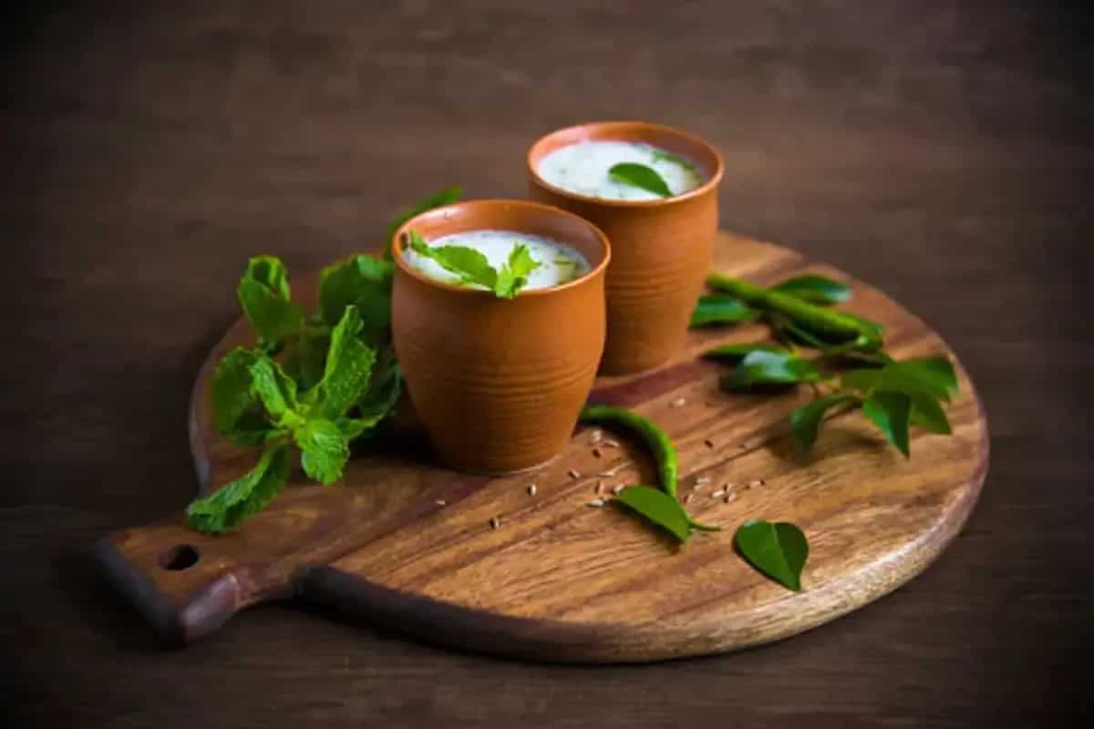 Lassi Vs Chaas: Which is Healthier As A Summer Thirst Quencher?