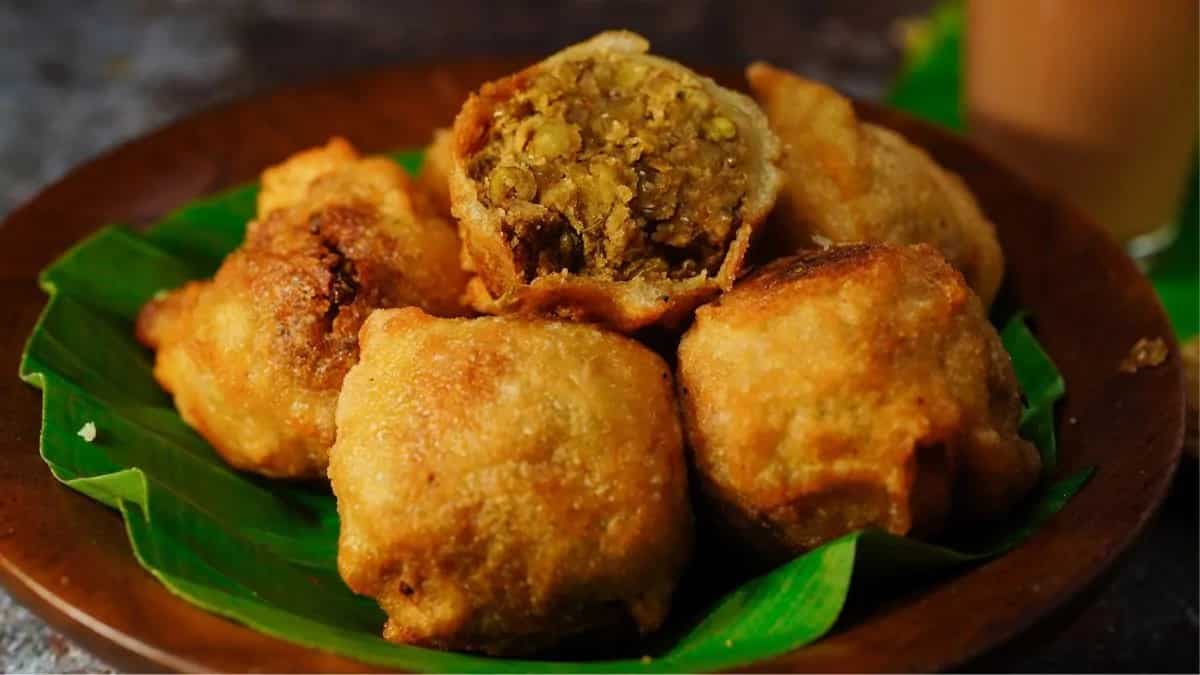 Sukhiyan Recipe, A Sweet Green Gram Snack From Kerala  