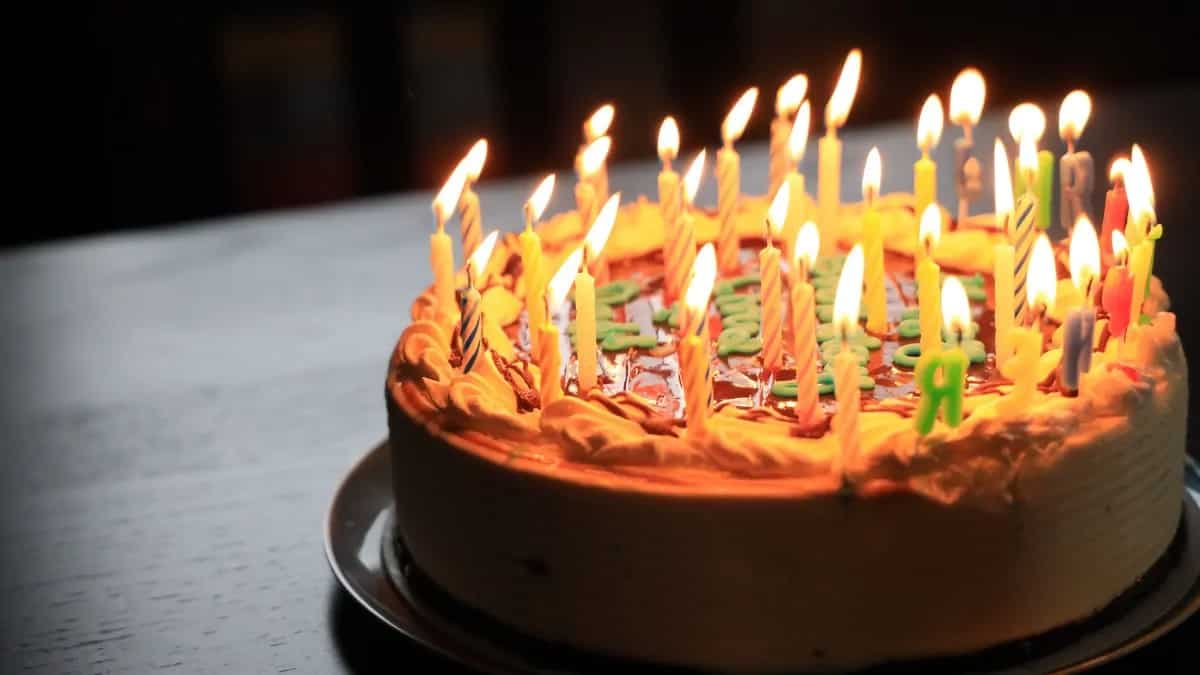 Here’s The Trick To Make A Last-Minute Birthday Cake Special