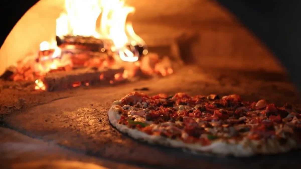 Pizza In Cincinnati: Explore 7 Places To Grab A Delicious Bite