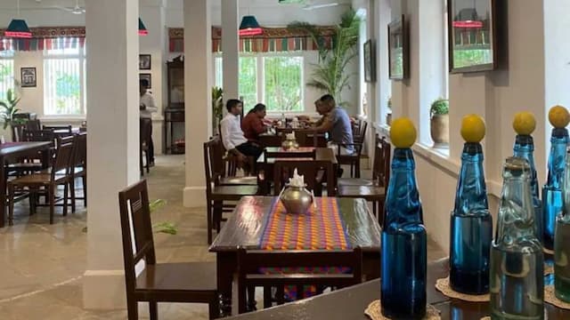 In Vadodara's Gazra Cafe, Food Meets Art & LGBTQ+ Pride