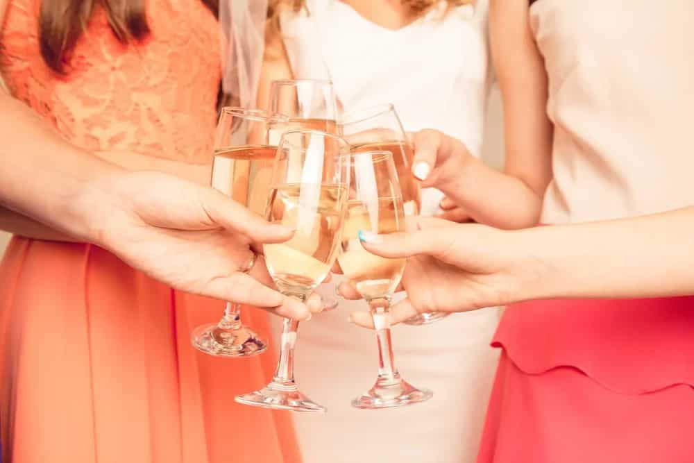 A Guide To Drinking Champagne: Pro Tips For Beginners