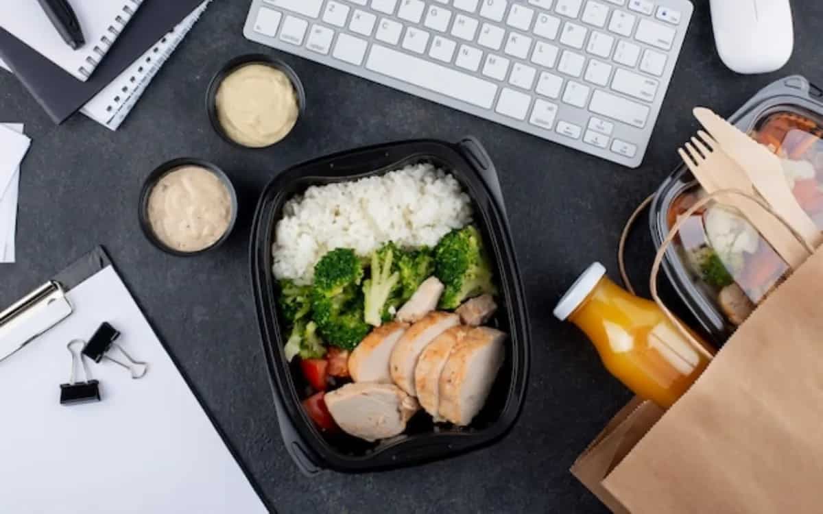 Explore The Top 5 Steel Lunch Box For Office Goers