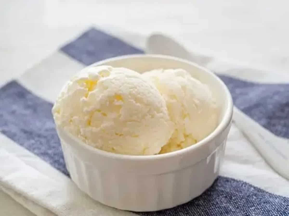 Homemade Vanilla Ice Cream: A Summer Treat With Health Benefits