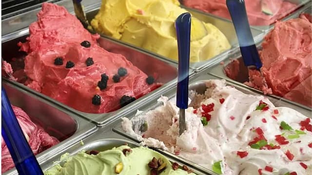 Gelato Vs. Sorbet: The Key Differences Between These Treats