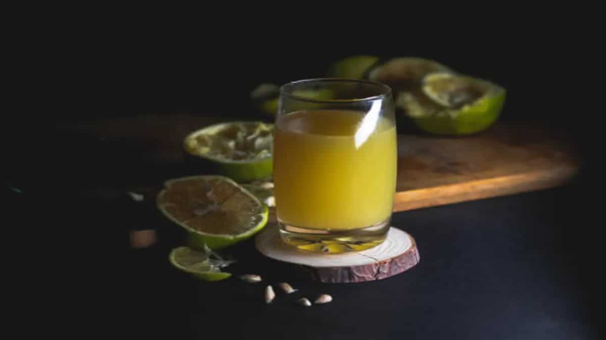 Mosambi Juice For Skin: Anti-Ageing, Hydration And More 