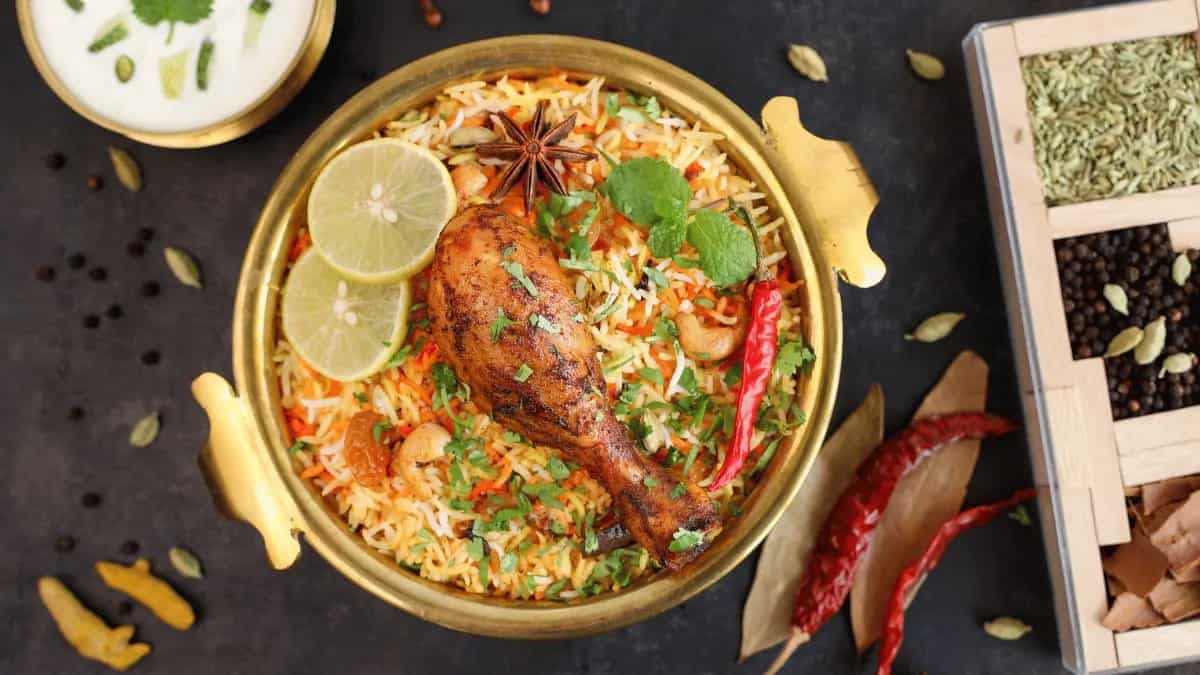 8 Dishes To Explore The Art of Dum Cooking In Indian Cuisine