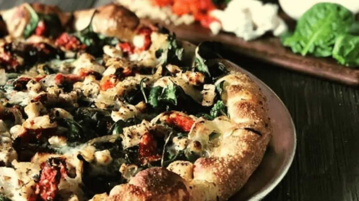 Pizza in Colorado Springs: 7 Must-Visit Spots To Not Miss