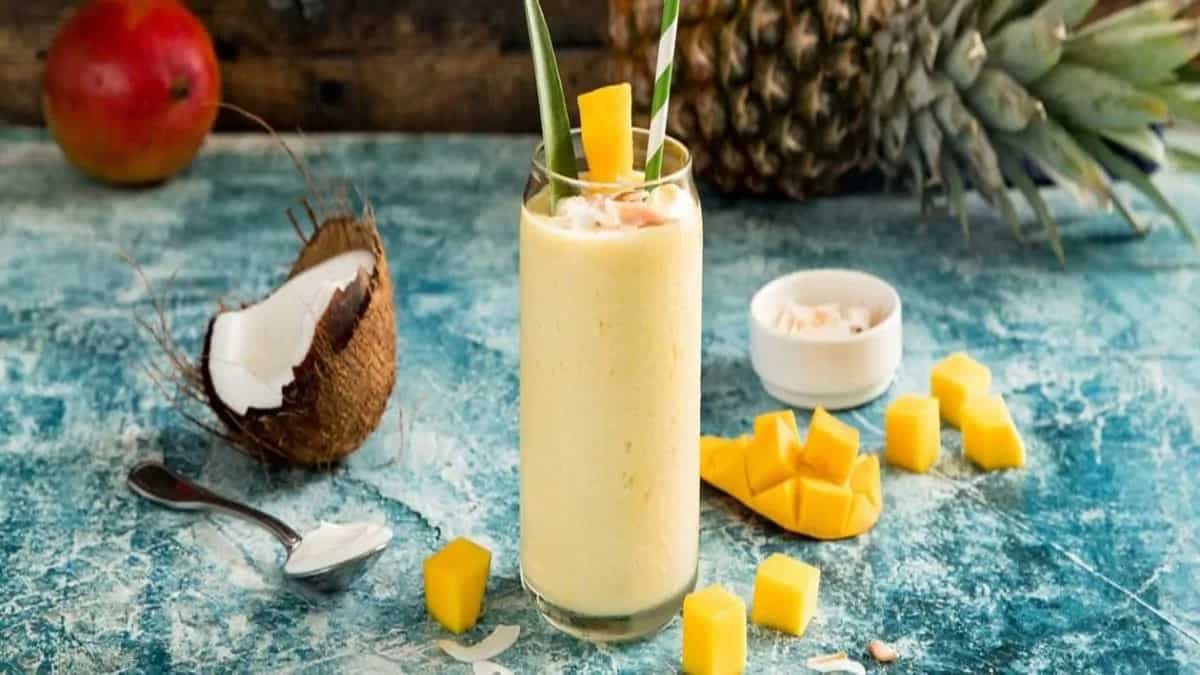 Discover The 7 Best Smoothie Recipes For Healthy Hair