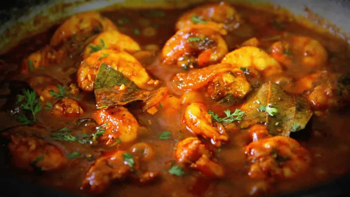 Murungai-Eeral (Drumstick & Prawn) Curry- A Family Recipe