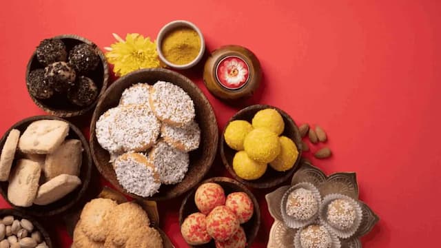 Diwali 2024: Prepare Easy DIY Sweet Boxes With These Delights