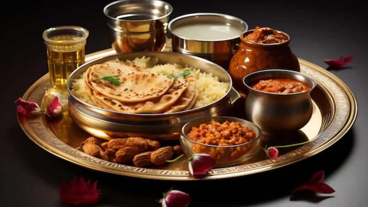 Karwa Chauth 2024: What Foods Are A Part Of Karwa Or Puja Thali?