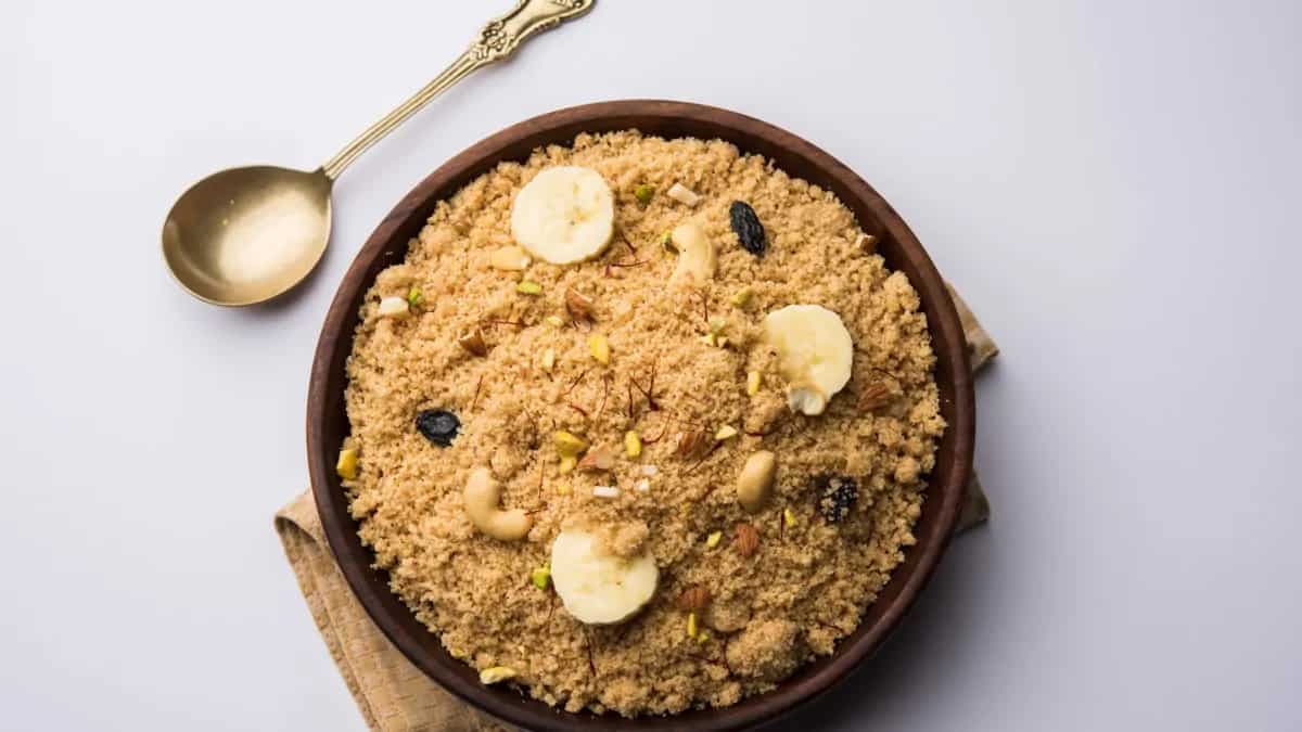 Sooji Halwa Breakfast Bowl: A Sweet Treat With A Fruity Twist