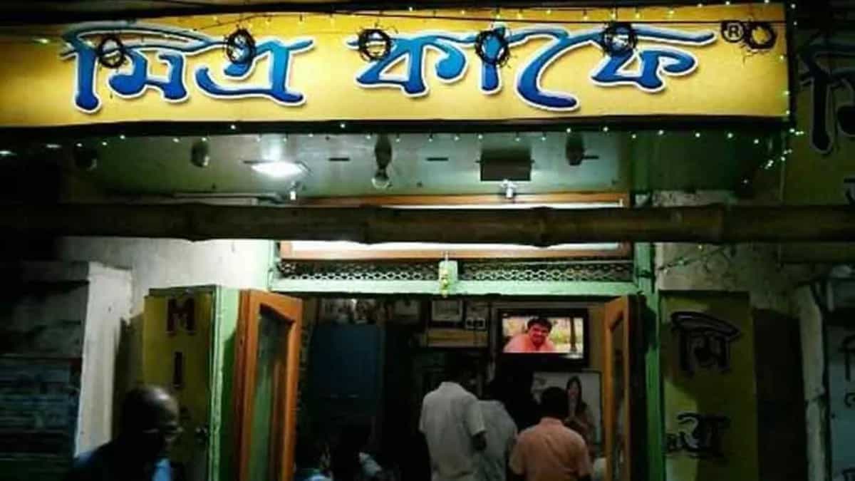 Mitra Cafe Kolkata: What To Eat At This Iconic Restaurant