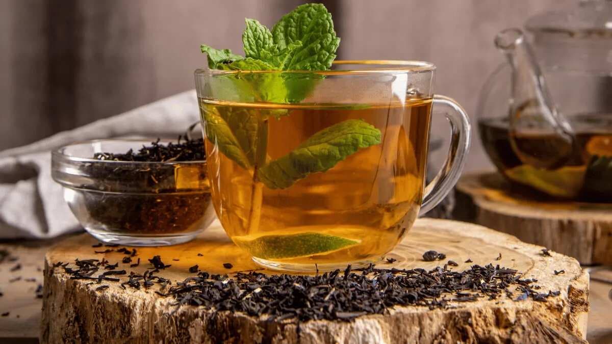  7 Herbal Teas And Their Incredible Health Benefits