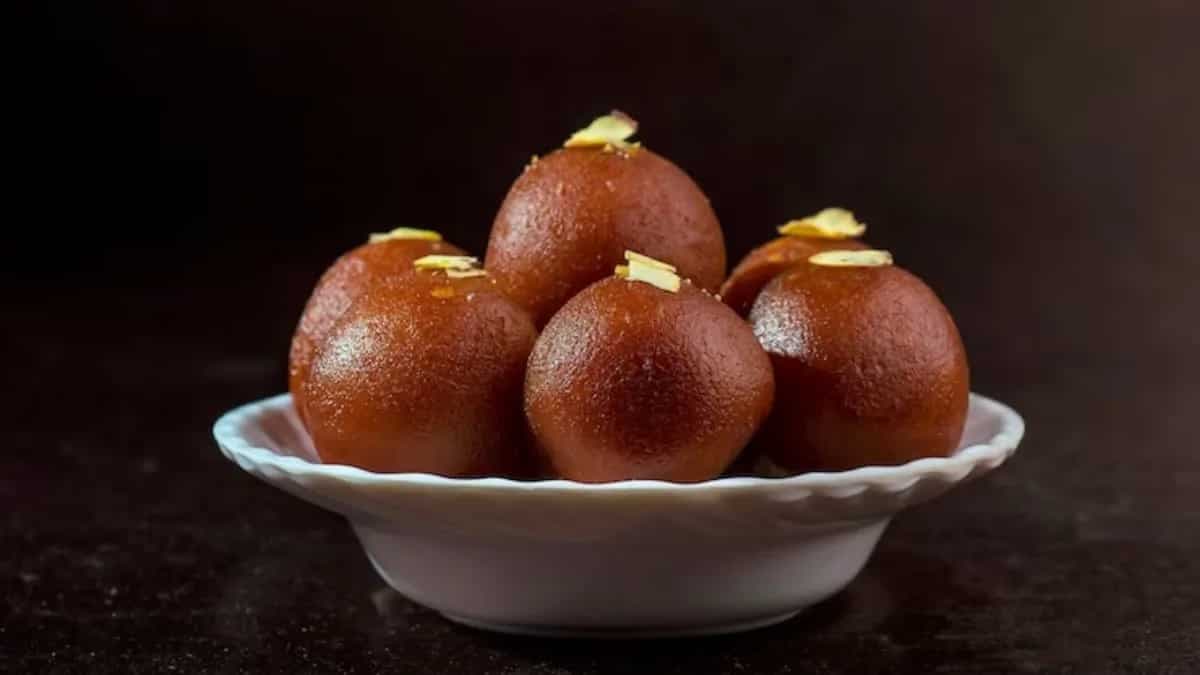 5 Indian Sweets Rank Among World's Best Deep-Fried Desserts