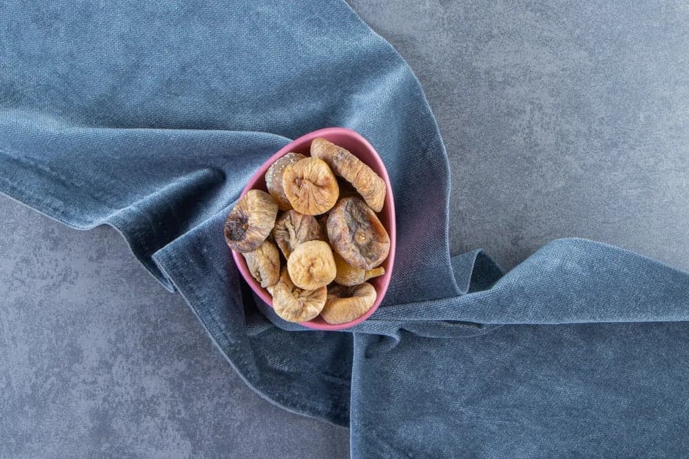 Figs In Summer? 4 Reasons To Eat This Dried Fruit In Moderation 