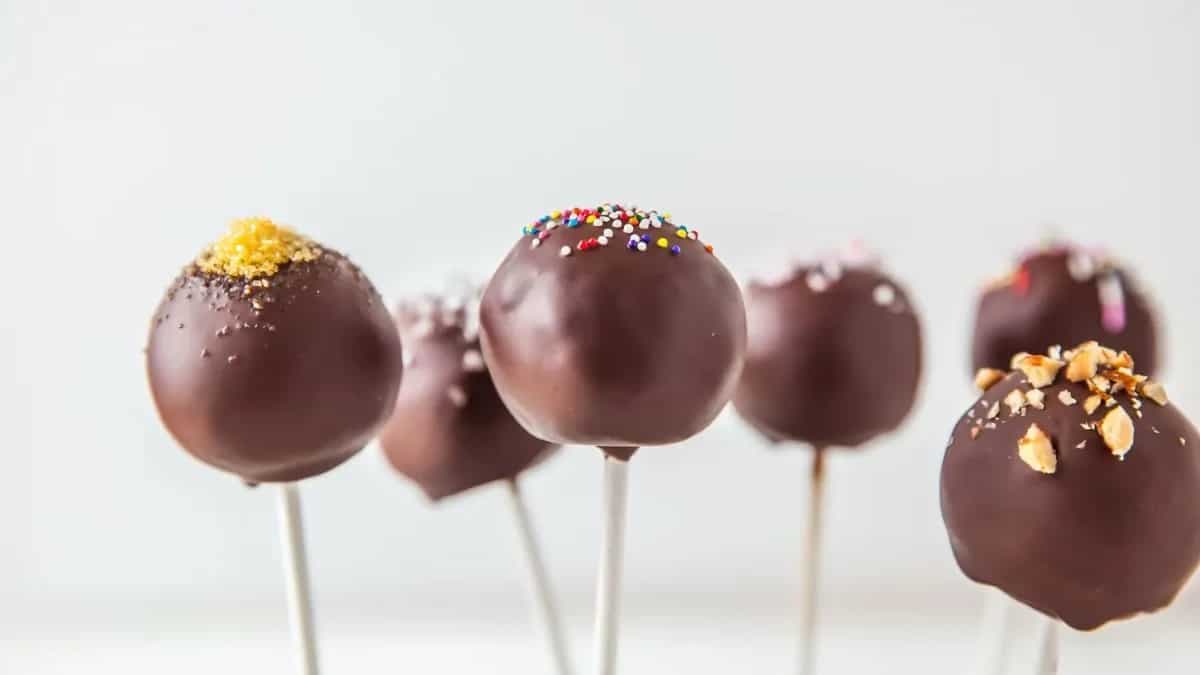 Cake Pops: Cake Disaster Into A Mood-Lifter Dessert