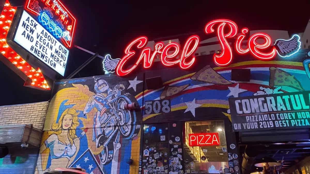 Pizza In Las Vegas: Explore These 7 Places For A Delicious Treat