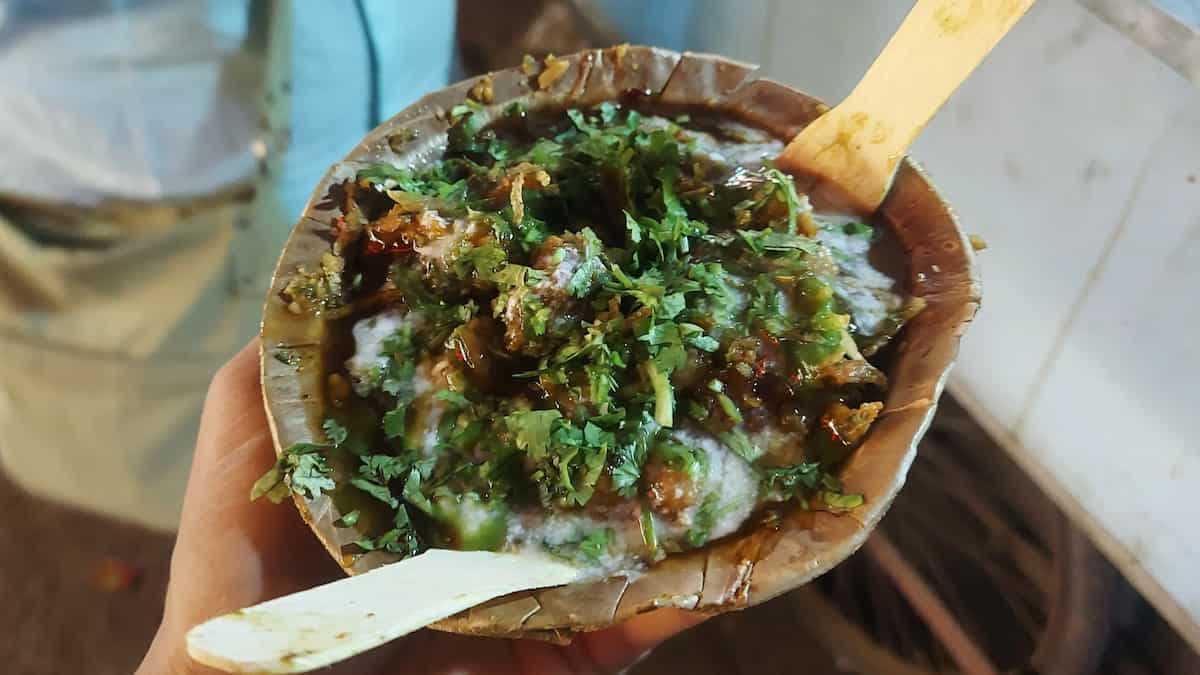 In Kanpur For A Trip? Don't Miss Out On These 13 Street Foods