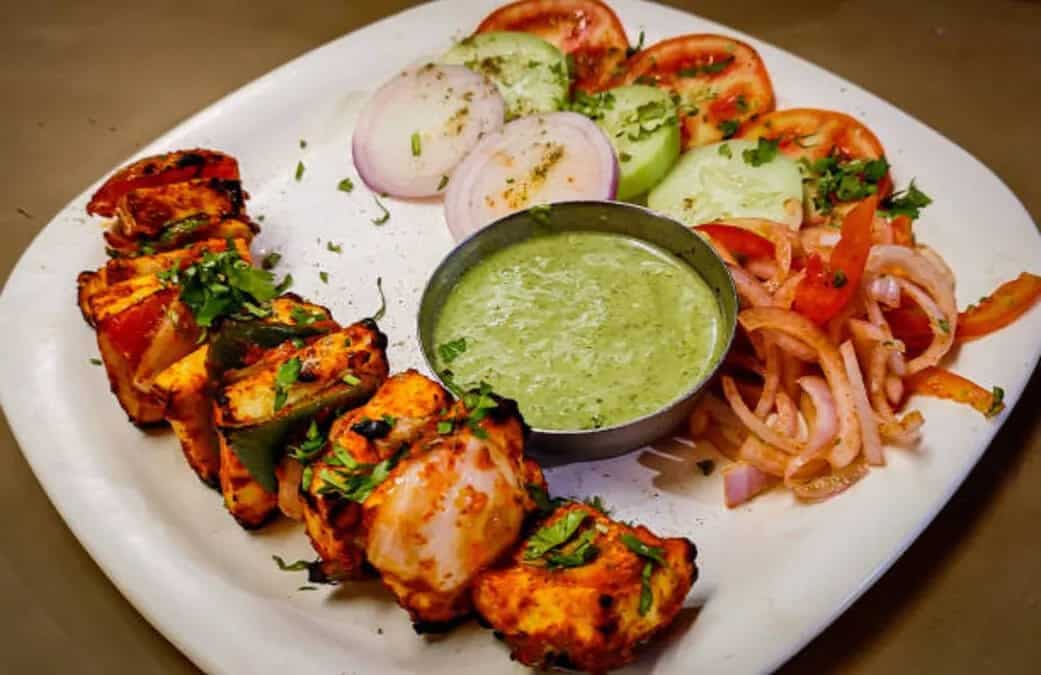 Holi 2024: 7 Vegetarian Starter Ideas To Spice Up Your Dinner