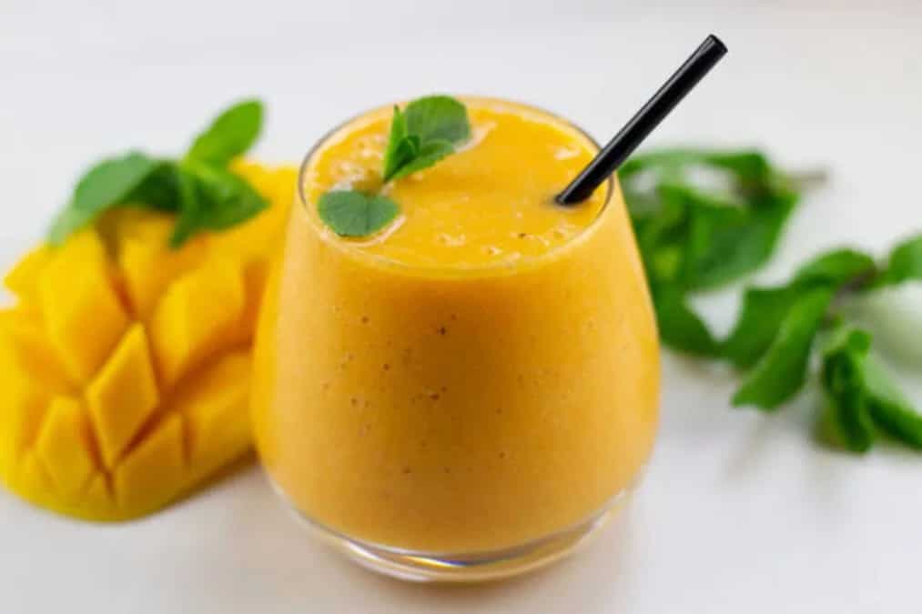 8 Mango Cocktail For Summer Indulgence