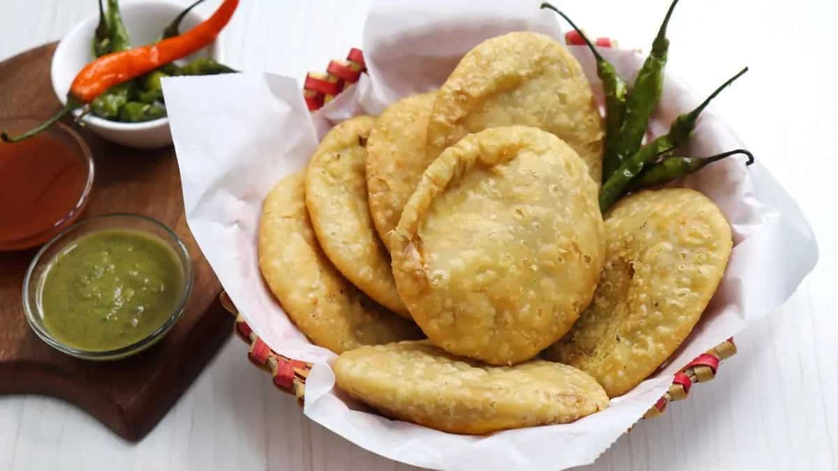 Shegaon Kachori Recipe, A Maharashtrian Street Food Favourite